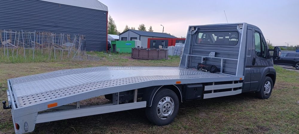 Transport laweta pomoc drogowa