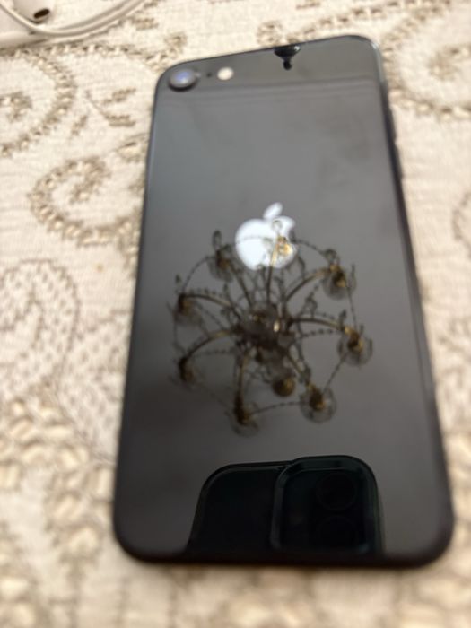 Iphone SE 256gb a bom preço com assecórios extra
