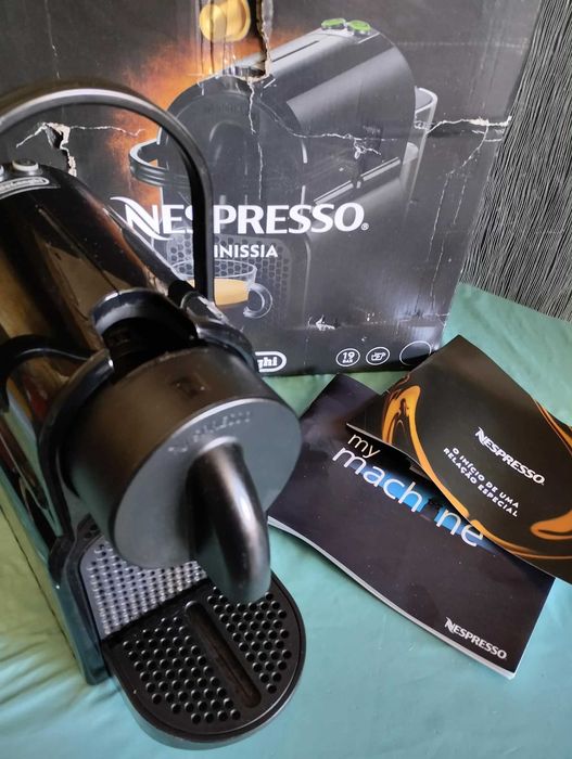Maquina café Nespresso Inissia DeLonghi