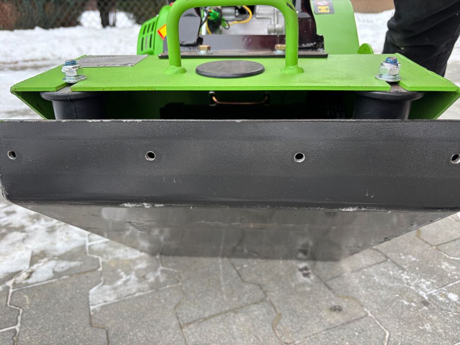 Zagęszczarka, płyta wibracyjna ZIPPER 90kg