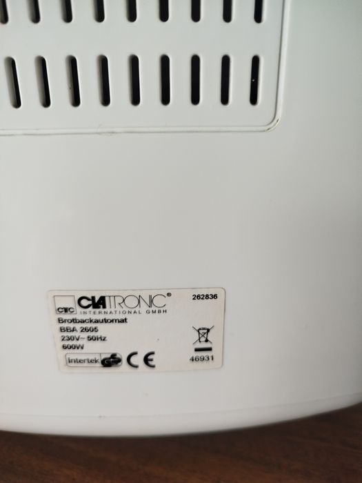 Máquina de fazer pão Clatronic