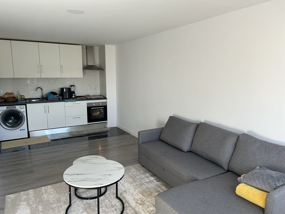 Avenda bom estado interisado entra em comtato