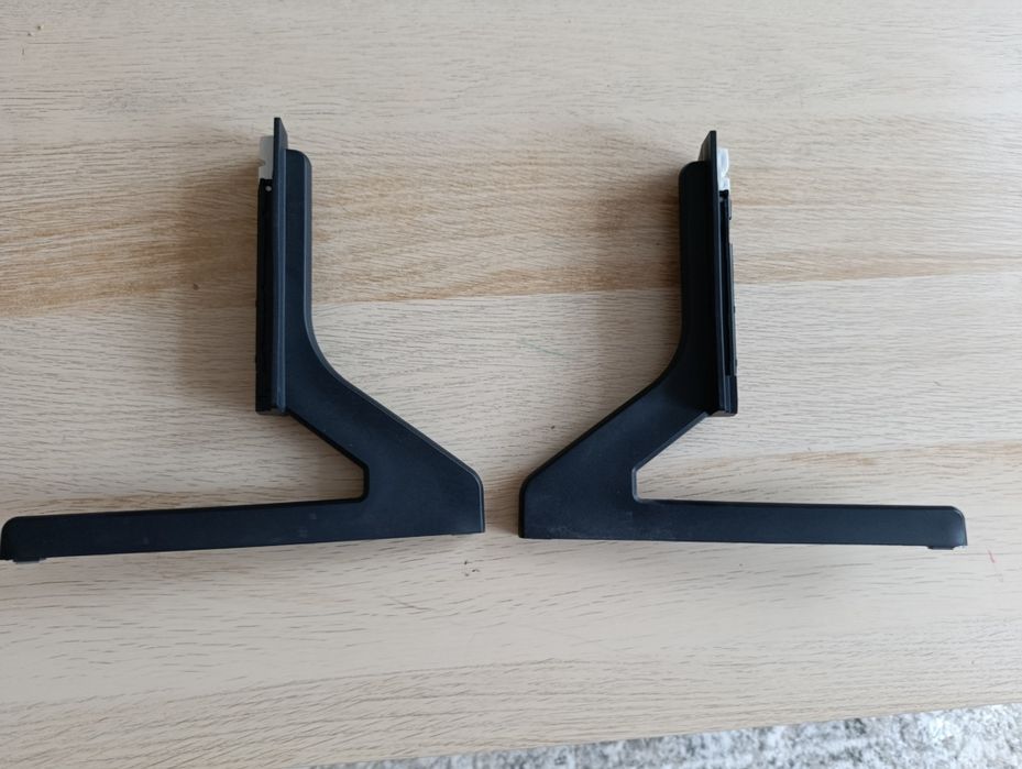 Stopki  QE50Q67BAU   Samsung