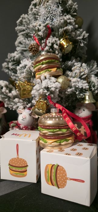 Новорічна іграшка біг мак з Макдональдс ,  McDonald's