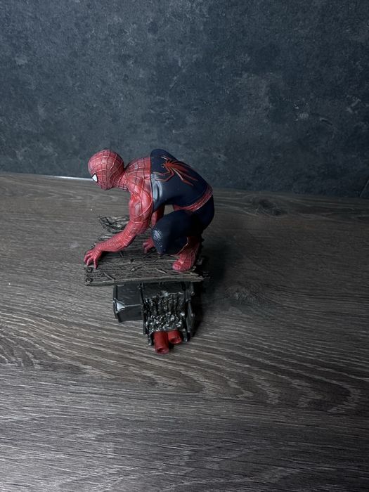 Статуетка Spider-Man Тобі Магуайр — сцена з “Нема шляху додому”, нова