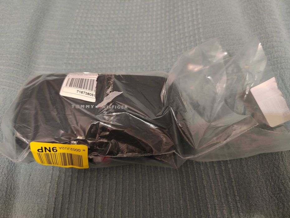 Okulary damskie przeciwsłoneczne Tommy Hilfiger złote