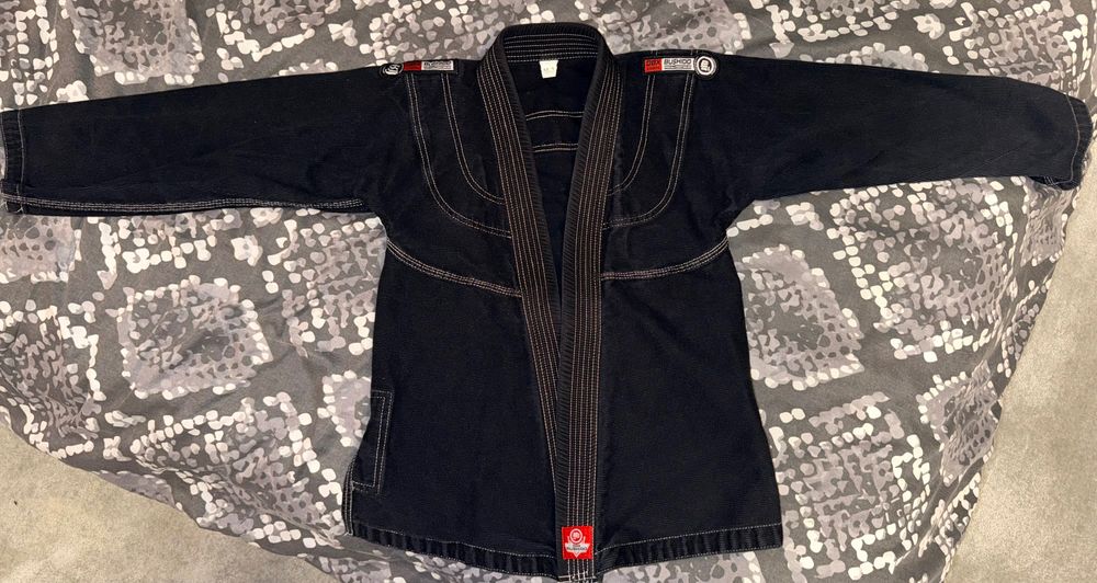 Kimono BBJ. DBX Bushido M3