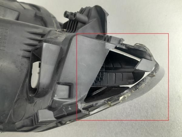 Ótica / farol direita RENAULT Megane IV (B9A/M_)