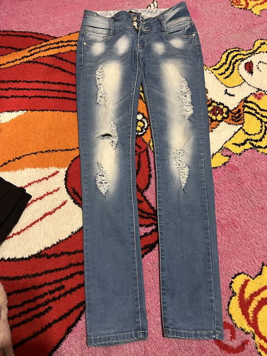 Продам джинси для дівчат