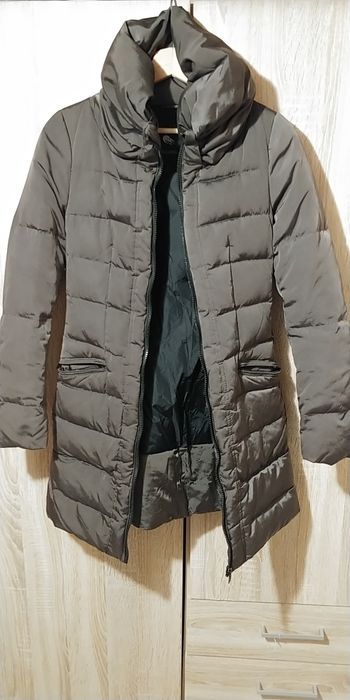 Zimowa kurtka puchowa zara 34 xs z paskiem