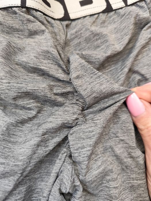 Legginsy Nebbia rozmiar S push up