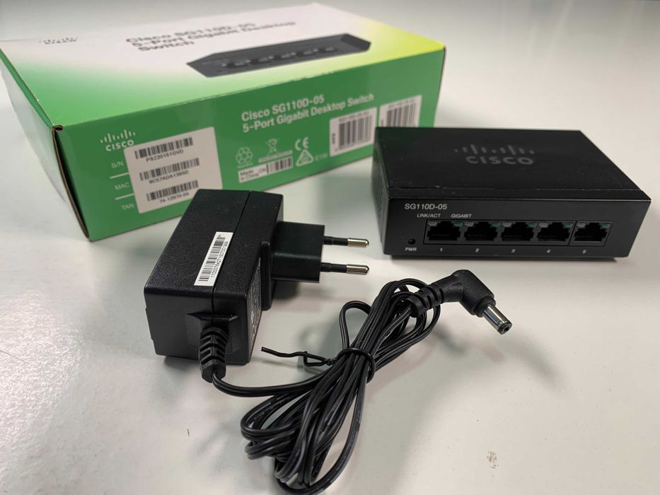 Switch Cisco 5 Portas SG110D-05.