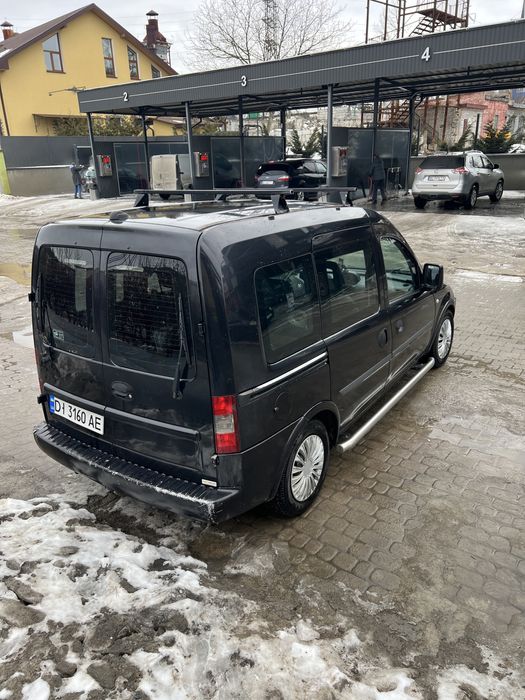 Продам авто опель комбо