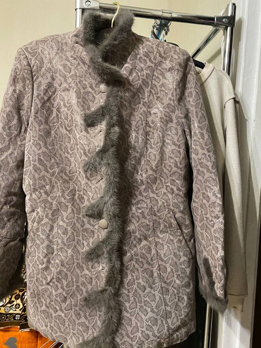 Куртка шкіряна жіноча