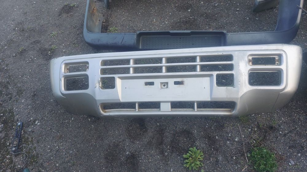 Ford Maverick I 1993-1996 Terrano II Бампер передний 620220F000