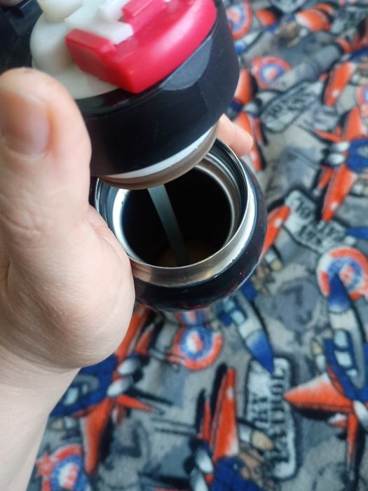 Термос на 0,75  літр