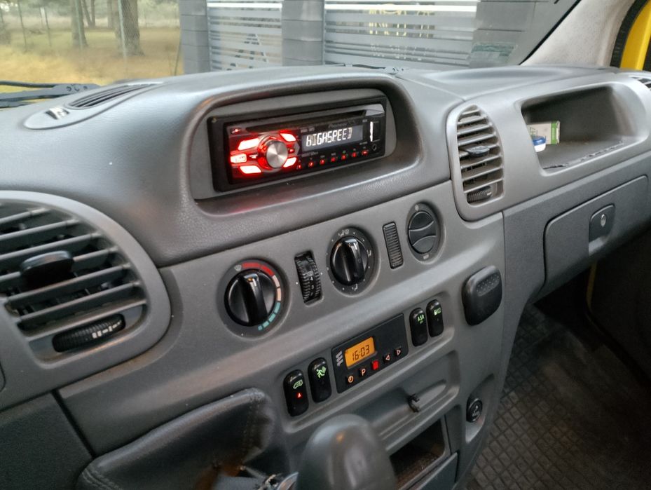 Auto laweta Mercedes sprinter 2.7 TDI 2001r 195tys.