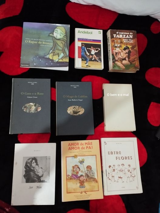 Vários livros ...