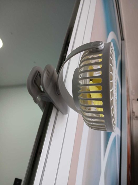 New Portable Fan (WE MAKE DELIVERIES)64550760157571123