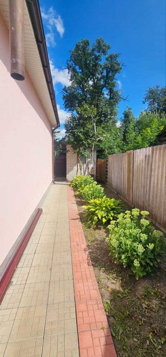 Затишний та міцний будинок у с. Станишівка- повністю готовий до проживання