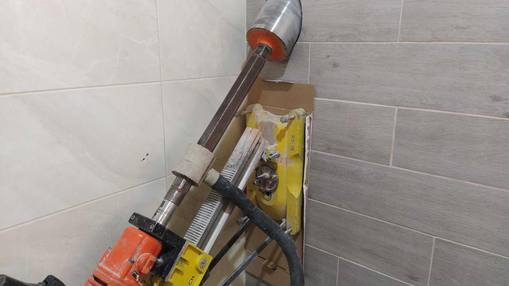 Алмазное сверление,бурение,отверстие котла,вытяжки,вентиляция,трубы ...