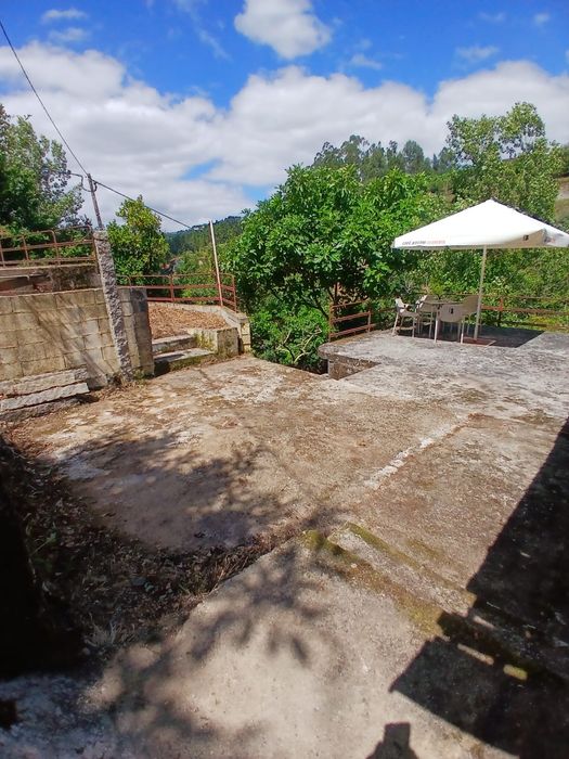 Excelente oportunidade!! Moradia com terreno.