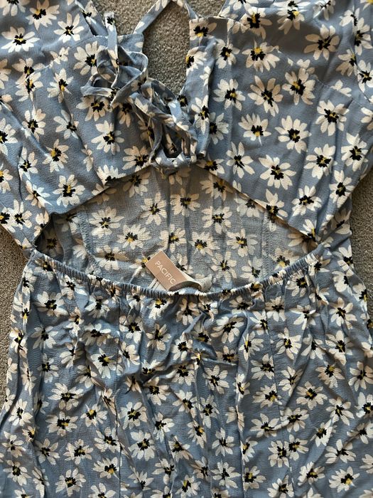 Vestido Pull&bear estampa flores