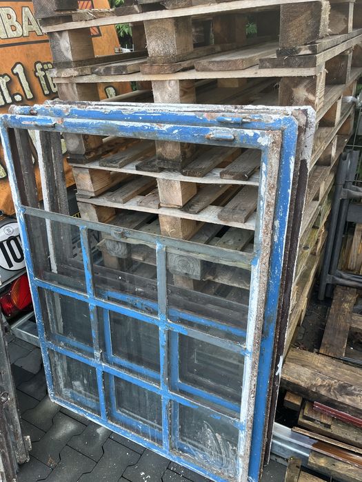 Okna metalowe, stalowe, stare, szpros,