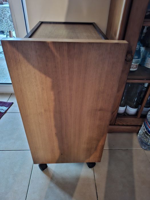 Bar para garrafas de bebidas