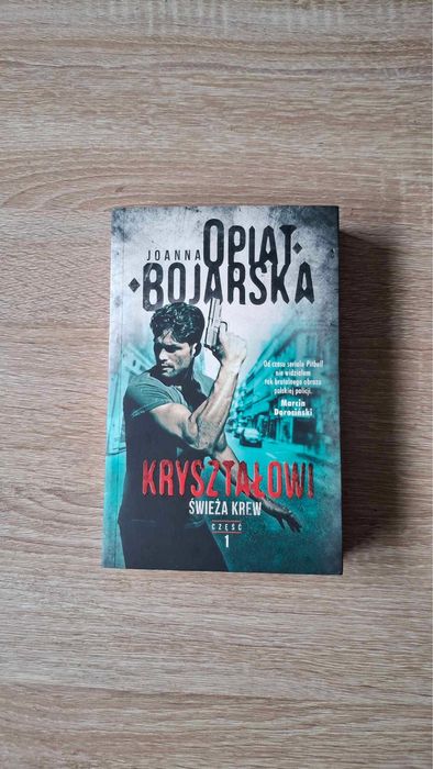 Joanna opiaj-bojarska „ kryształowi świeza krew”
