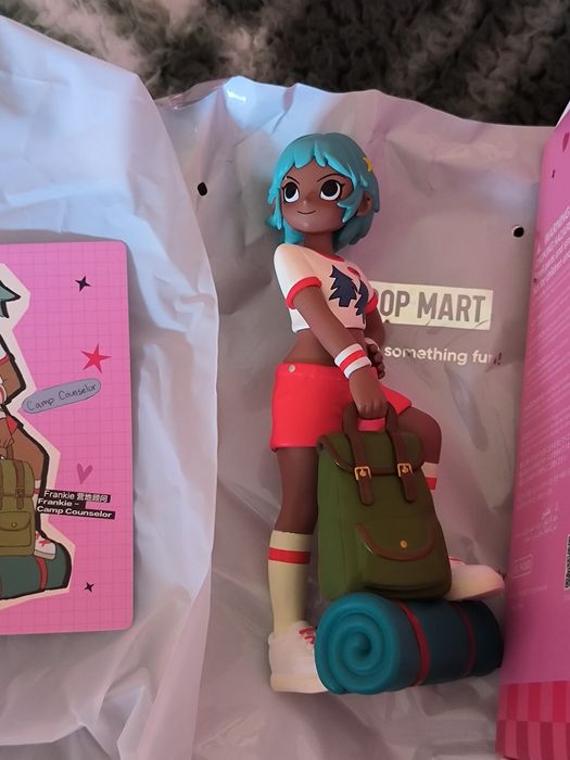 Figura Peach Riot Rush Hour Frankie Camping Counselor PopMart