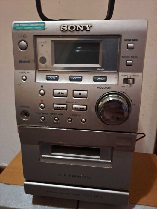 Aparelhagem Sony com CD, Rádio e Cassete – com Colunas Originais