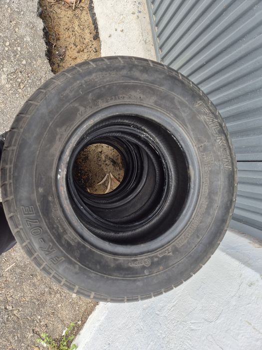Pneus 165/70R10 Falken