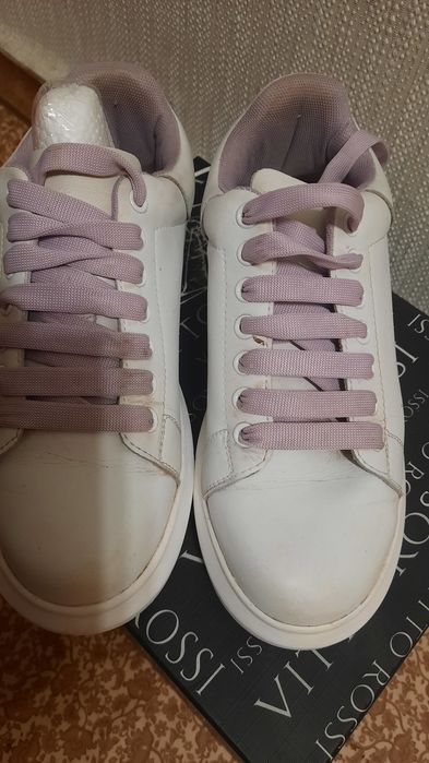 Кросовки кожа женские белые