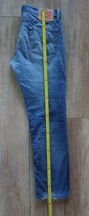 Levis 511 Przylegające SPODNIE JEANS przecierany niebieski - W34/L32