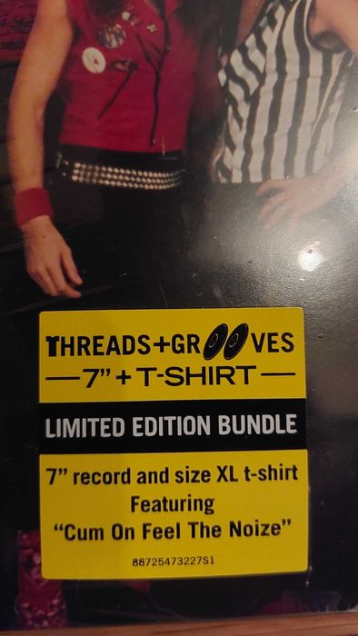 Sealed Vinyl Record Box Set Featuring a Quiet Riot Record and T-Shirt (2012)64729953201537121