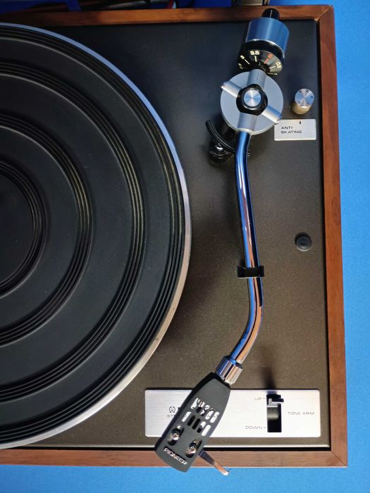 gira-discos PIONEER PL-10