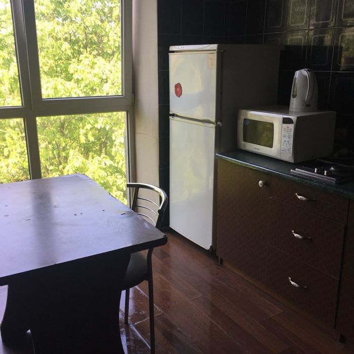 4-х кімнатна,Степана Тільги(революційна),б.10