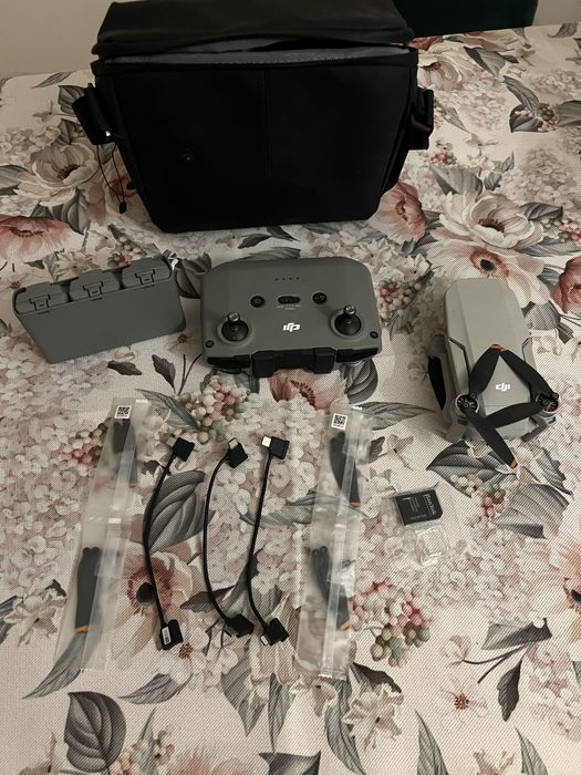 Dron dji mini 2 SE fly more combo