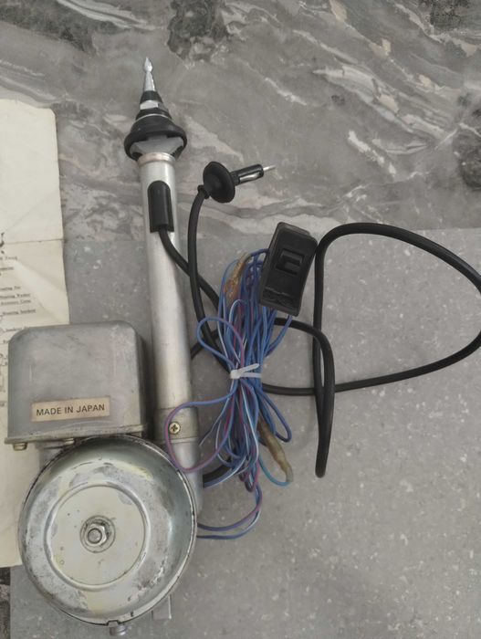 Antena samochodowa zabytkowa