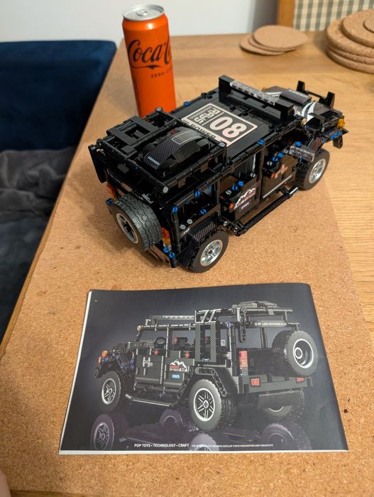 Auto Samochód Terenowy, nie Lego
– klocki kom