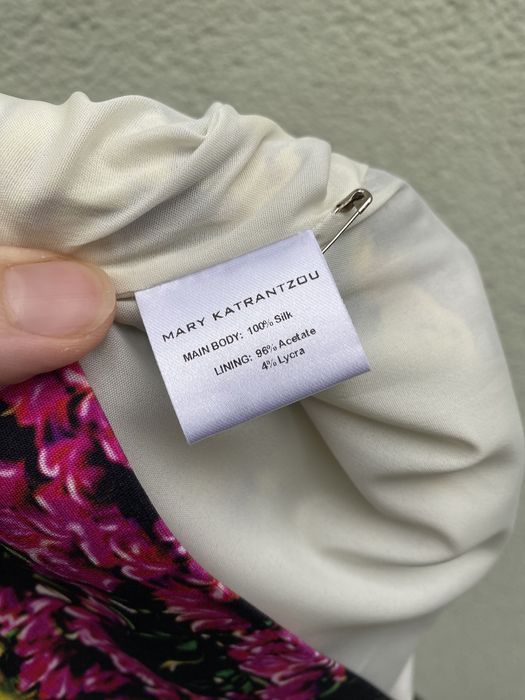 Czerwona złota kolorowa jedwabna sukienka midi Mary Katrantzou