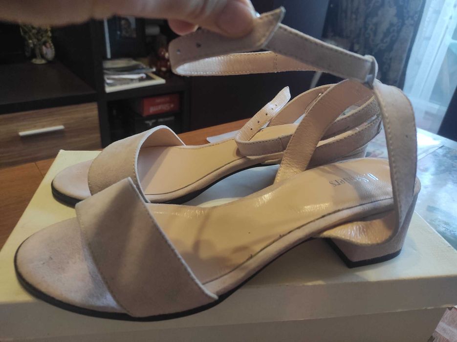 Босоніжки літні.