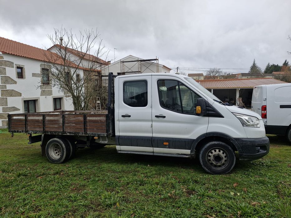 Carrinha Ford Transit Cabine dupla