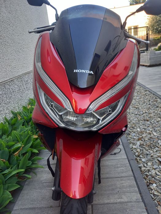 Honda PCX skuter o poj. 125