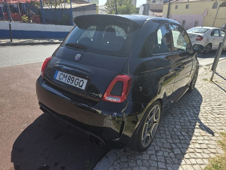 Fiat Abarth 500 – Desportivo, elegante e desportivo citadino