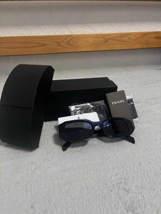 Okulary przeciwsloneczne Prada Milano