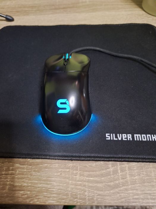 Zestaw gamingowy klawiatura i myszka