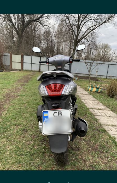 Мопед скутер 200 кубів двомісний