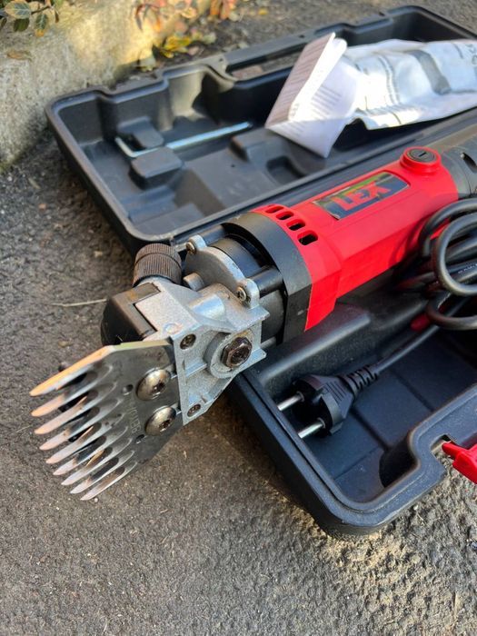 Машинка для стрижки овець. Електрична машинка